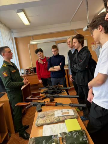 Есть такая профессия - Родину защищать